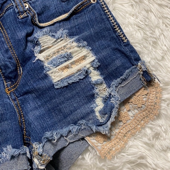 Almost famous crochet frayed bottom cut off denim shorts - Picture 6 of 6